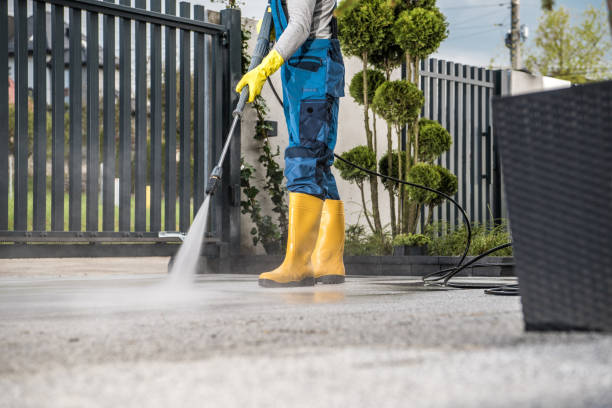 Why Choose Our Certified Pressure Washing Experts for Your Project Needs in Utica, NE?